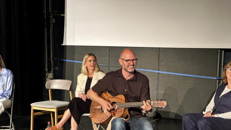 Lenke til artikkel: Kunst og musikk som en del av helsearbeidet
