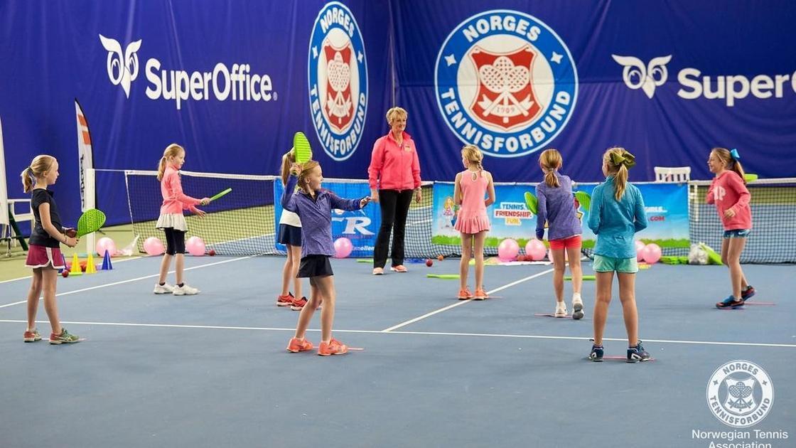 Tennisskole i Mysen - Klikk for stort bilde
