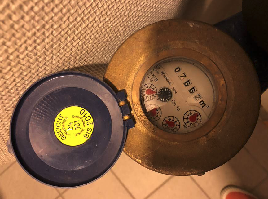 analog vannmåler - Klikk for stort bilde